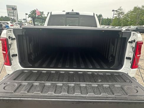 Used 2025 RAM 1500 Limited AWD/4WD image 33