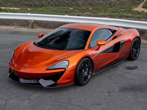 Used 2016 McLaren 570S Coupe RWD image 3