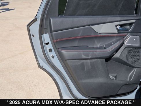 Used 2025 Acura MDX A-Spec image 19