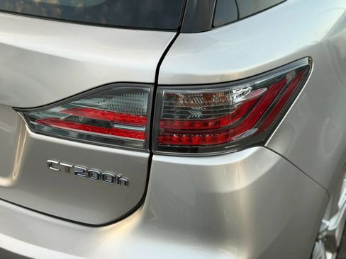 Used 2014 Lexus CT 200h FWD image 12