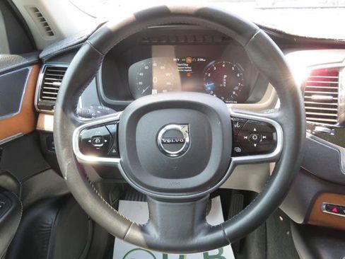 Used 2017 Volvo XC90 T6 Inscription w/ Vision Package AWD/4WD image 11