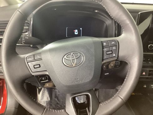 Used 2025 Toyota Camry LE w/ Convenience Package FWD image 13