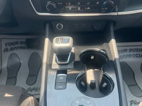 Used 2021 Nissan Rogue S AWD/4WD image 17