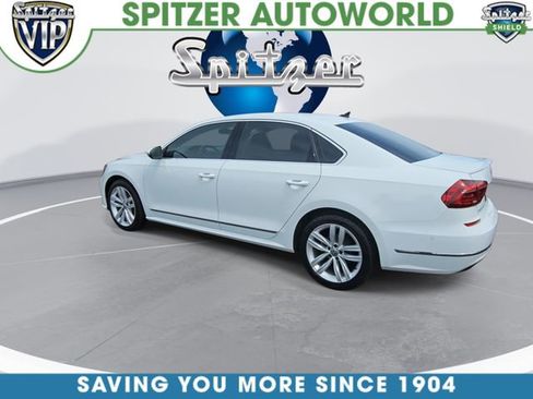 Used 2018 Volkswagen Passat 2.0T SEL Premium FWD image 6