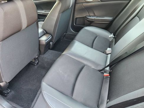 Used 2021 Honda Civic Sport image 28