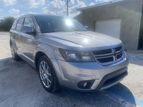 Used 2019 Dodge Journey GT image 1