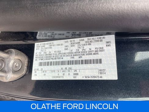 Used 2022 Ford Escape SE w/ SE Sport Appearance Package image 22