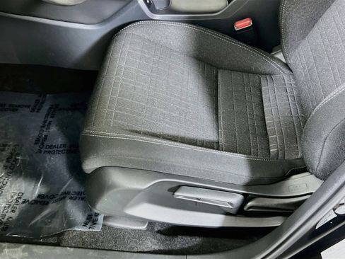 Used 2025 Honda HR-V LX image 18