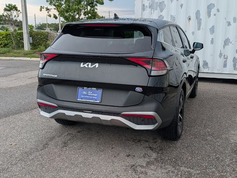 Used 2023 Kia Sportage EX FWD image 5