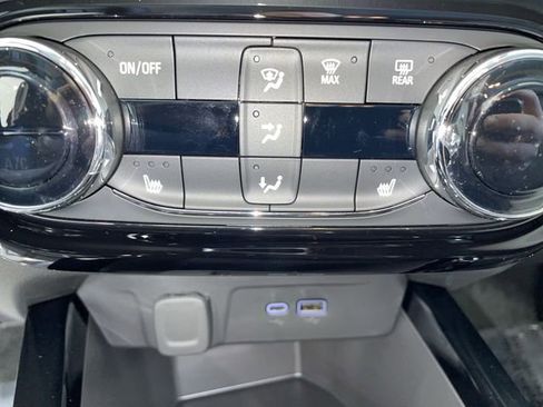 New 2026 Chevrolet Trax LT w/ Driver Confidence Package FWD image 30