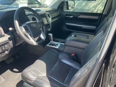 Used 2018 Toyota Tundra Platinum AWD/4WD image 9