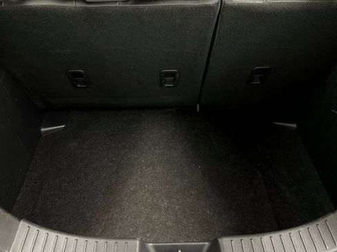 Used 2020 Toyota Yaris XLE image 14