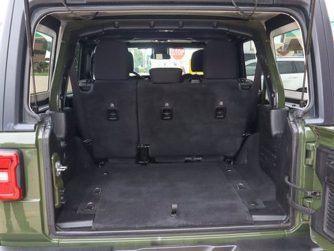 Used 2021 Jeep Wrangler Unlimited Sport AWD/4WD image 9