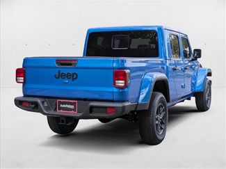 New 2025 Jeep Gladiator Sport video 2