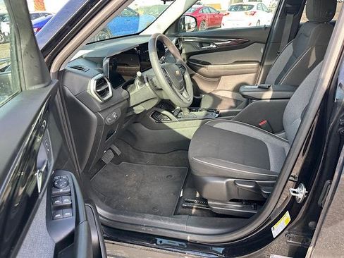 Used 2024 Chevrolet TrailBlazer LT image 16