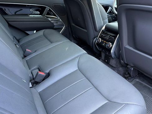 Used 2024 Land Rover Range Rover SE AWD/4WD image 30