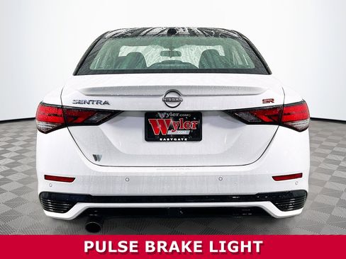 Used 2025 Nissan Sentra SR image 26
