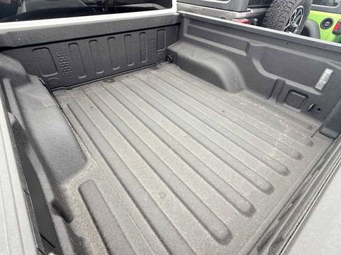 New 2026 Jeep Gladiator Sport image 3