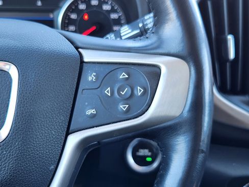 Used 2019 GMC Terrain Denali w/ Advanced Safety Package image 20