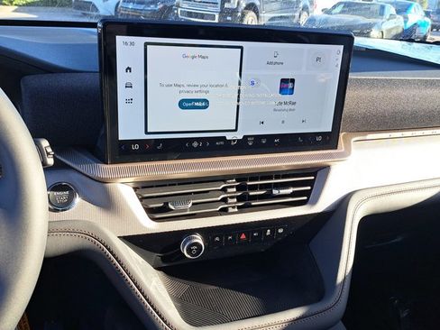 New 2026 Ford Explorer Active image 30