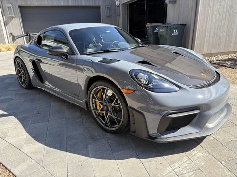 Used 2023 Porsche 718 Cayman GT4 RS image 3
