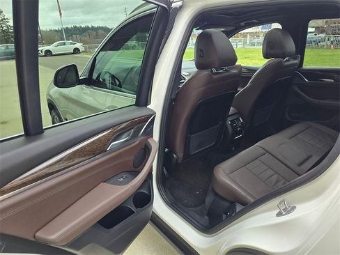 Used 2018 BMW X3 xDrive30i image 15