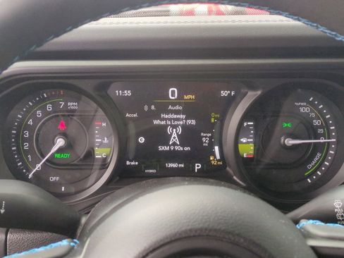 Used 2025 Jeep Wrangler Unlimited Rubicon 4xe w/ Safety Group AWD/4WD image 16