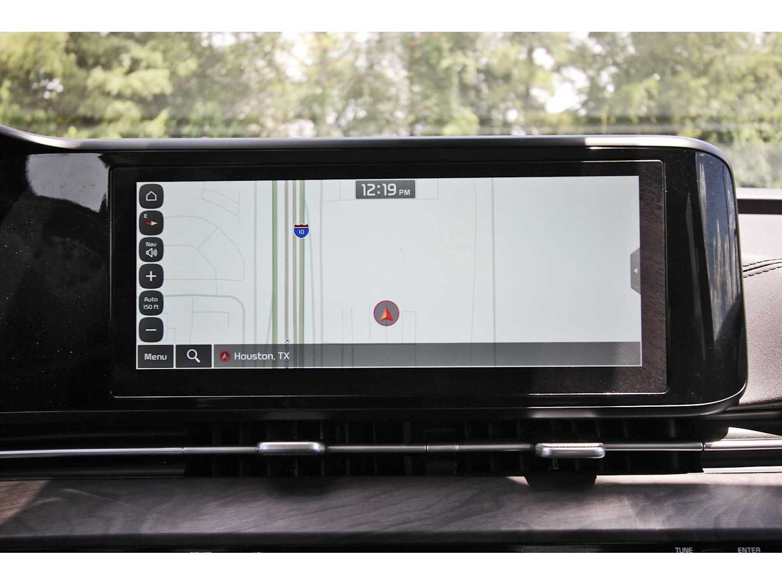 Used 2024 Kia Carnival EX FWD image 25