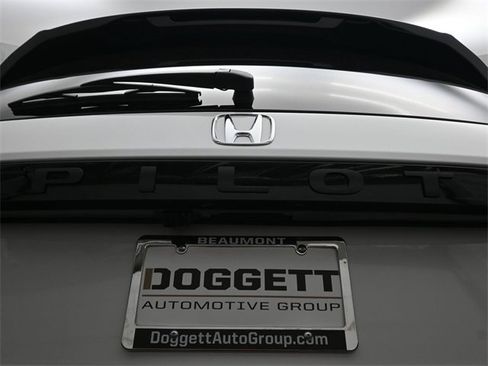 New 2025 Honda Pilot Touring image 25