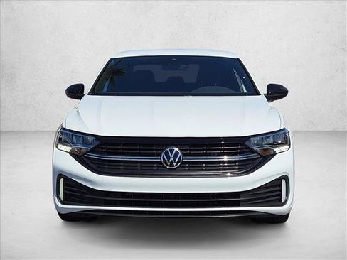 Certified 2023 Volkswagen Jetta Sport FWD image 2
