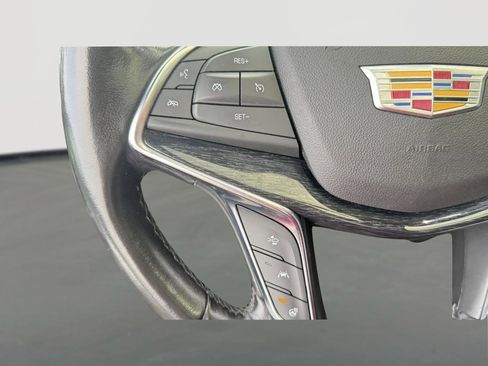 Used 2021 Cadillac XT5 Premium Luxury image 18