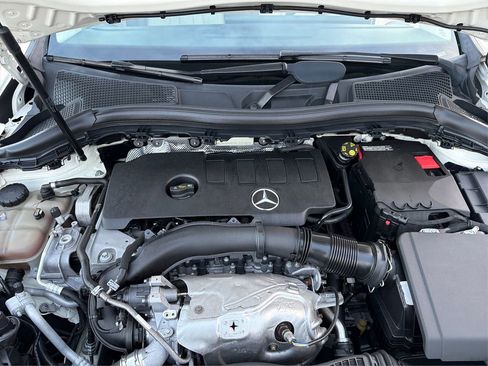 Used 2022 Mercedes-Benz GLA 250 4MATIC w/ Premium Package Lite image 12