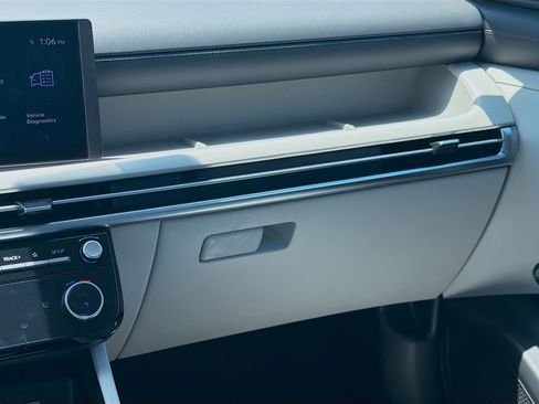 New 2026 Hyundai Tucson SEL FWD image 9