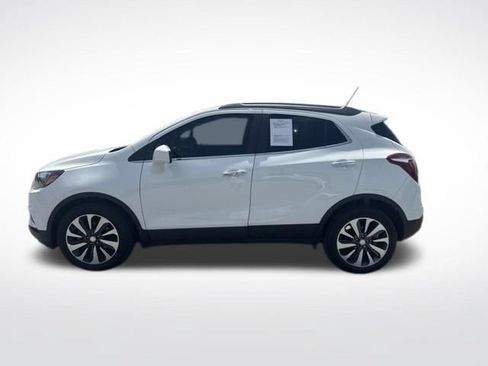 Used 2022 Buick Encore Preferred FWD image 2