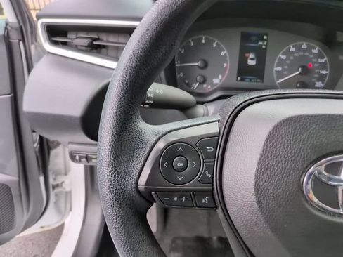 Used 2024 Toyota Corolla LE FWD image 15