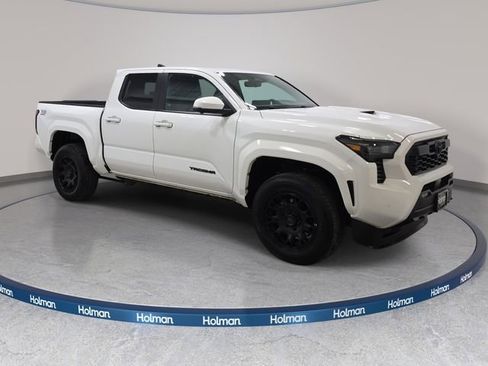Certified 2024 Toyota Tacoma TRD Sport w/ TRD Sport Premium Package image 3