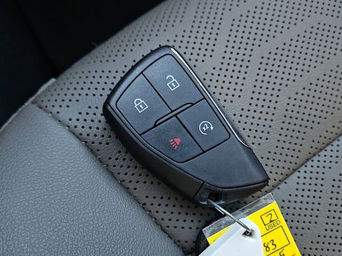 Used 2025 Chevrolet Colorado ZR2 w/ Technology Package image 23