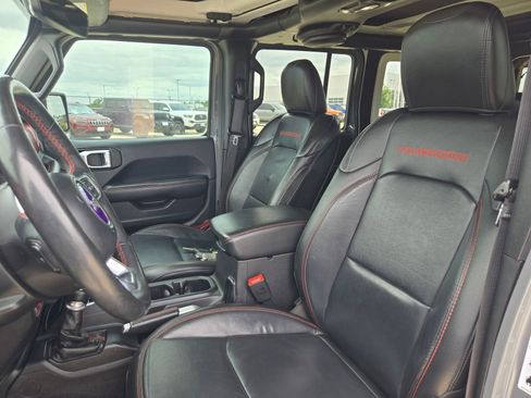 Used 2018 Jeep Wrangler Unlimited Rubicon AWD/4WD image 11