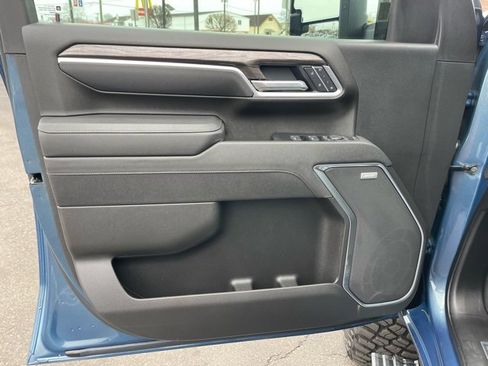 Used 2025 Chevrolet Silverado 2500 LTZ w/ Trail Boss Package image 22