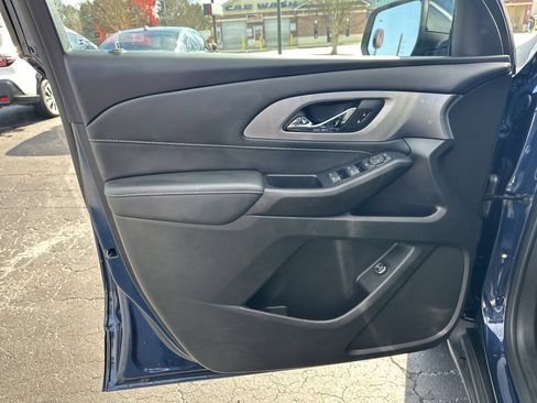 Used 2022 Chevrolet Traverse LT w/ LPO, Floor Liner Package image 11