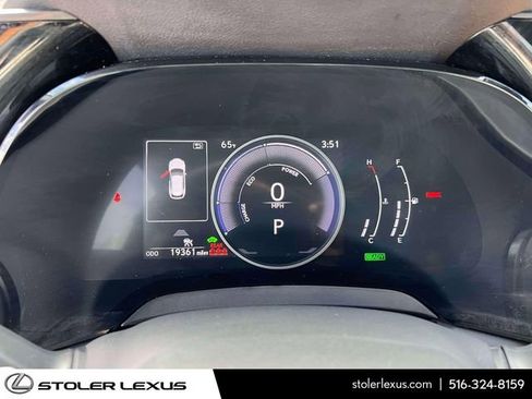 Used 2024 Lexus RX 350h w/ Cold Area Package AWD/4WD image 31