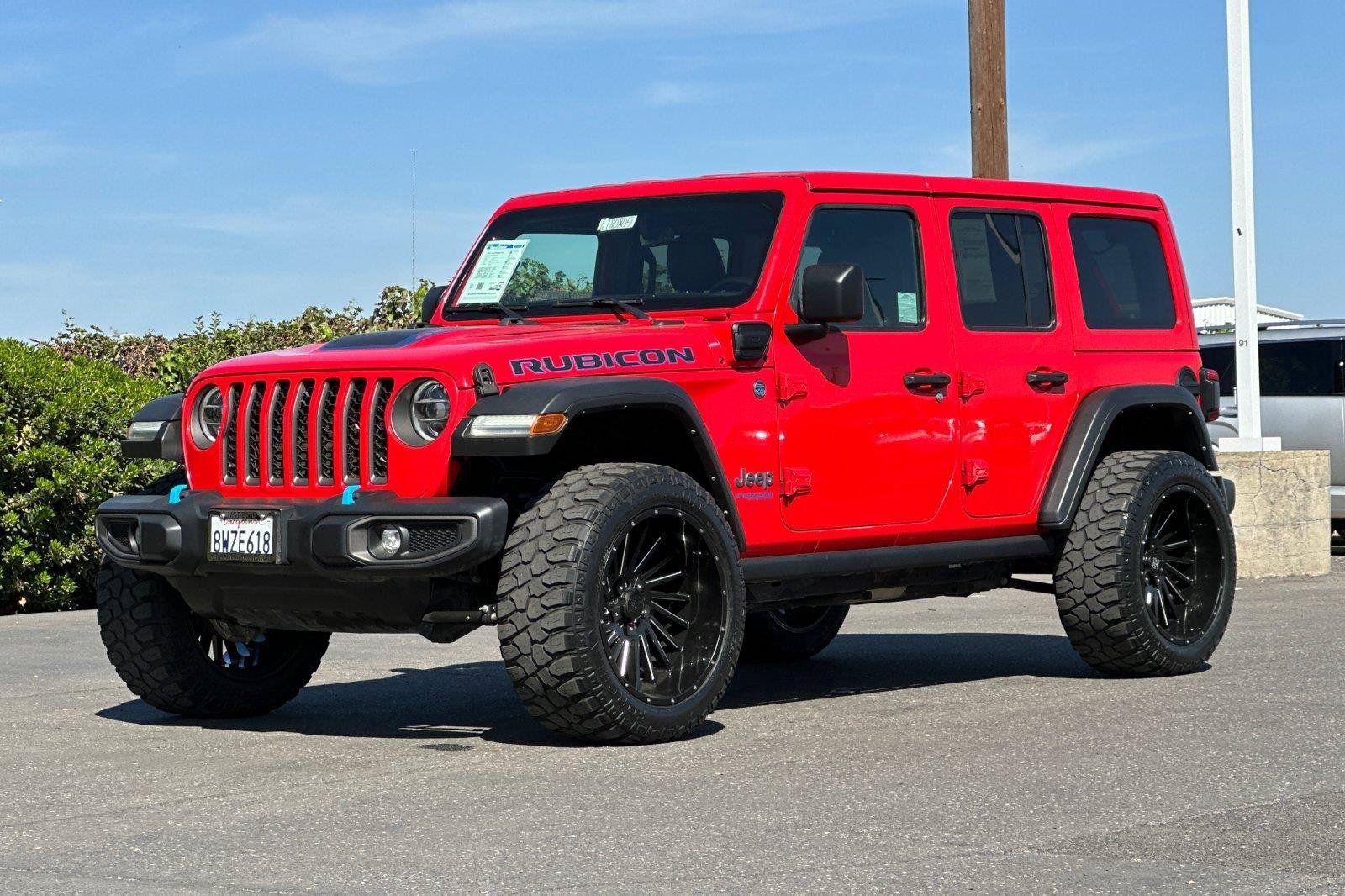 Used 2021 Jeep Wrangler Unlimited Rubicon 4xe w/ Cold Weather Group AWD/4WD image 7