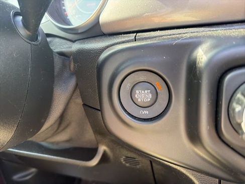 Used 2021 Jeep Wrangler Unlimited Sahara w/ Uconnect 4C Nav & Sound Group AWD/4WD image 40