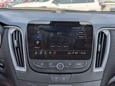 Used 2024 Chevrolet Malibu LT FWD image 6