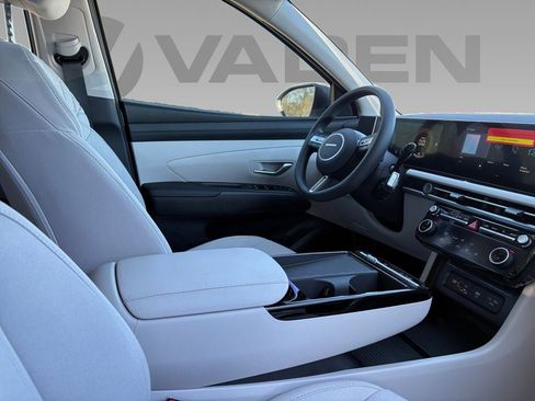 New 2026 Hyundai Tucson Blue SE image 8