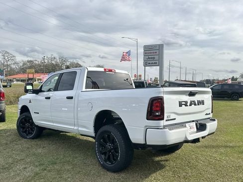 New 2026 RAM 2500 Big Horn AWD/4WD image 15
