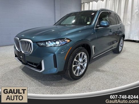 Certified 2024 BMW X5 xDrive40i w/ Premium Package image 4