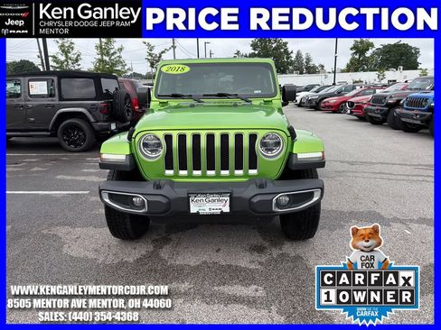 Used 2018 Jeep Wrangler Unlimited Sahara AWD/4WD image 2