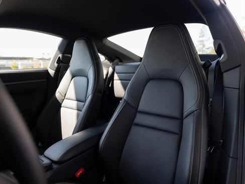 Certified 2024 Porsche 911 Carrera S image 5