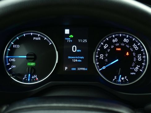 Used 2022 Toyota RAV4 LE AWD/4WD image 22
